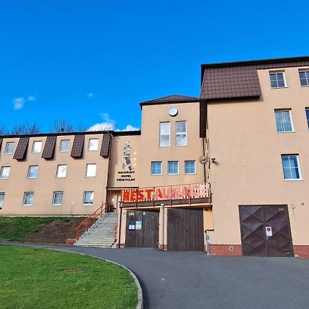 Hasicsky Hotel Pribyslav Экстерьер фото