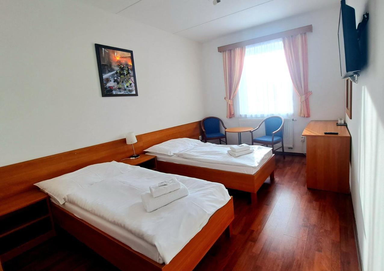 Hasicsky Hotel Pribyslav Экстерьер фото