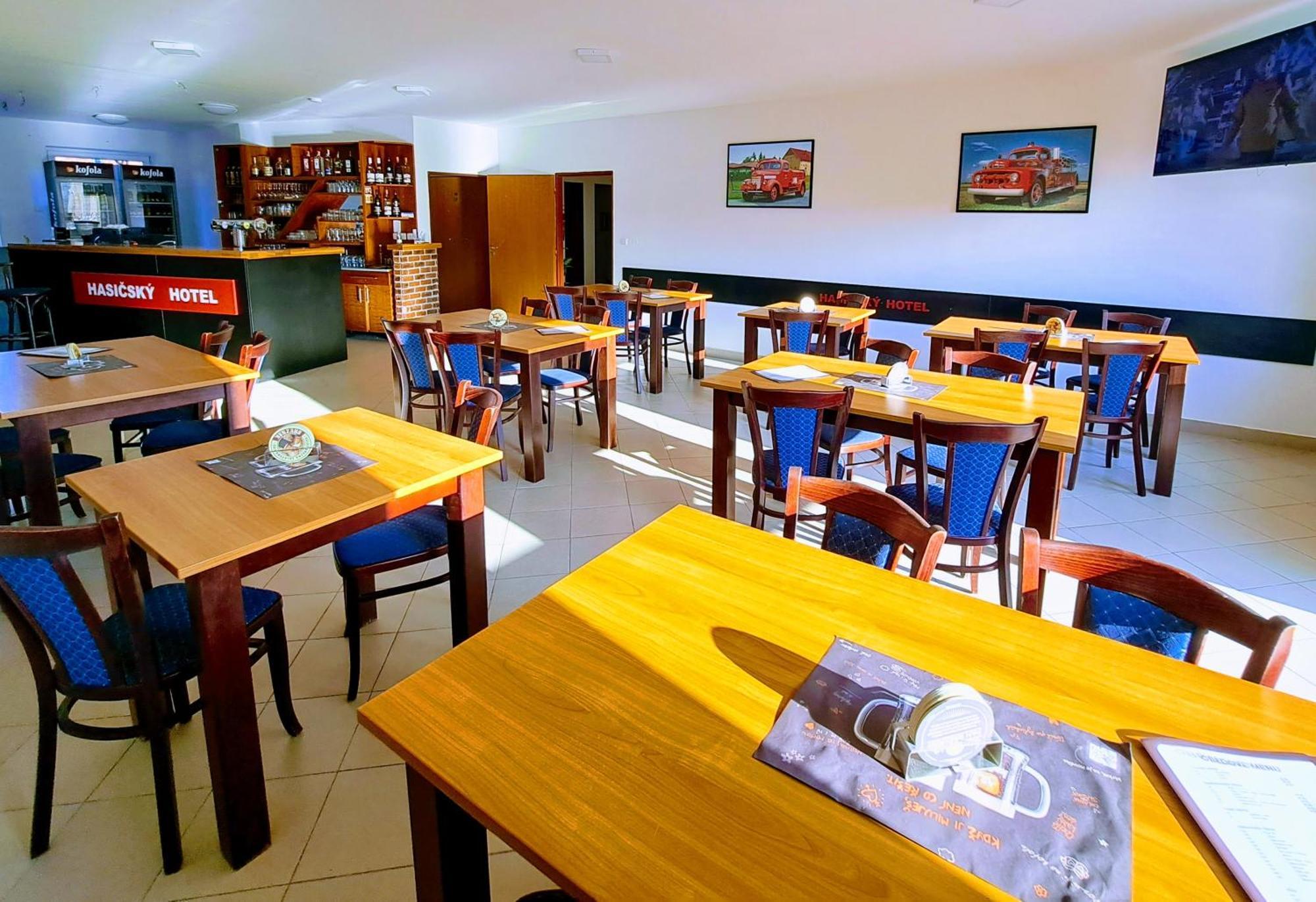 Hasicsky Hotel Pribyslav Экстерьер фото