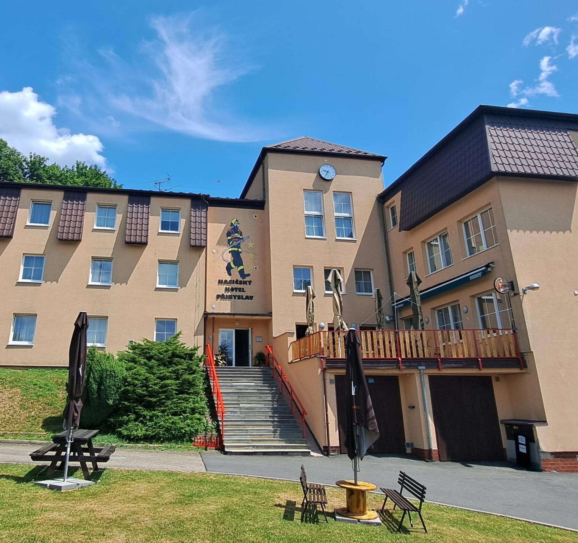 Hasicsky Hotel Pribyslav Экстерьер фото